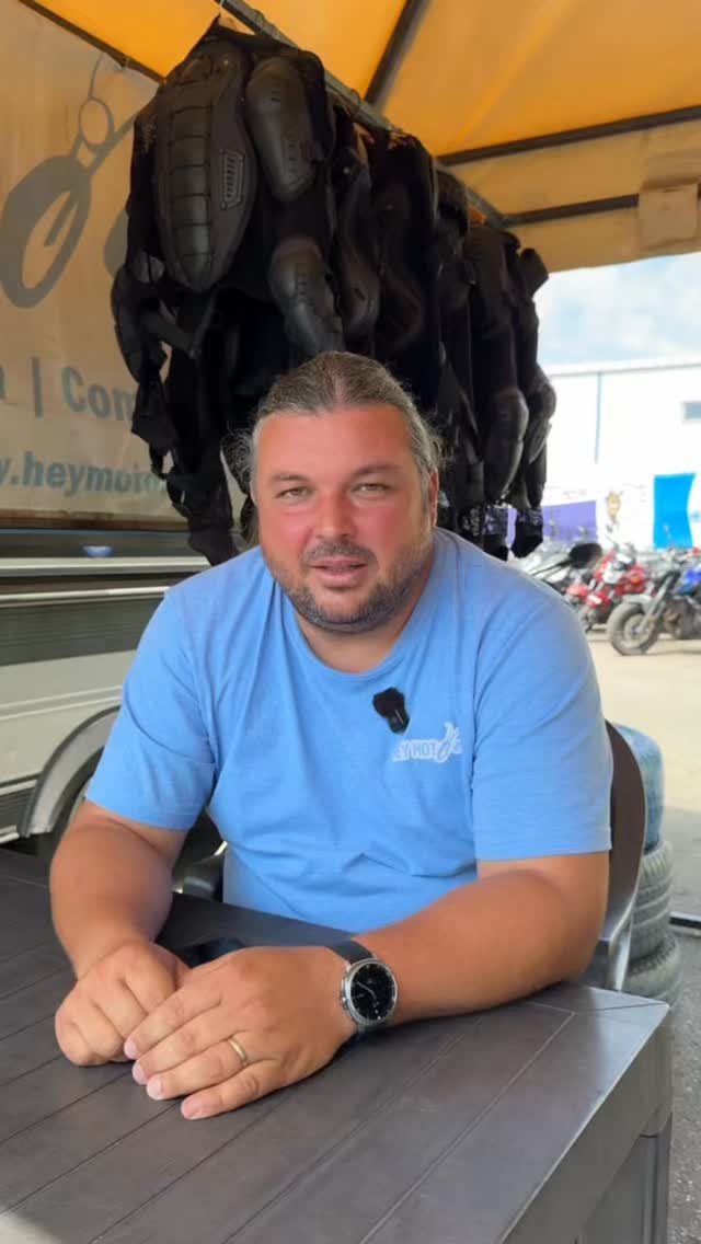 📢 Strumf vine cu noutățile! 
🏍️ Avem o nouă reglementare cu privire la școala moto, iar el ți le explică pe scurt, ca să știi exact ce se schimbă.
Dacă vrei să începi școala, te așteptăm la Hey Moto! 🏁
📲 Scrie-ne sau sună-ne și hai să pornim la drum!
#heymoto #scoalaheymoto #scoalamoto