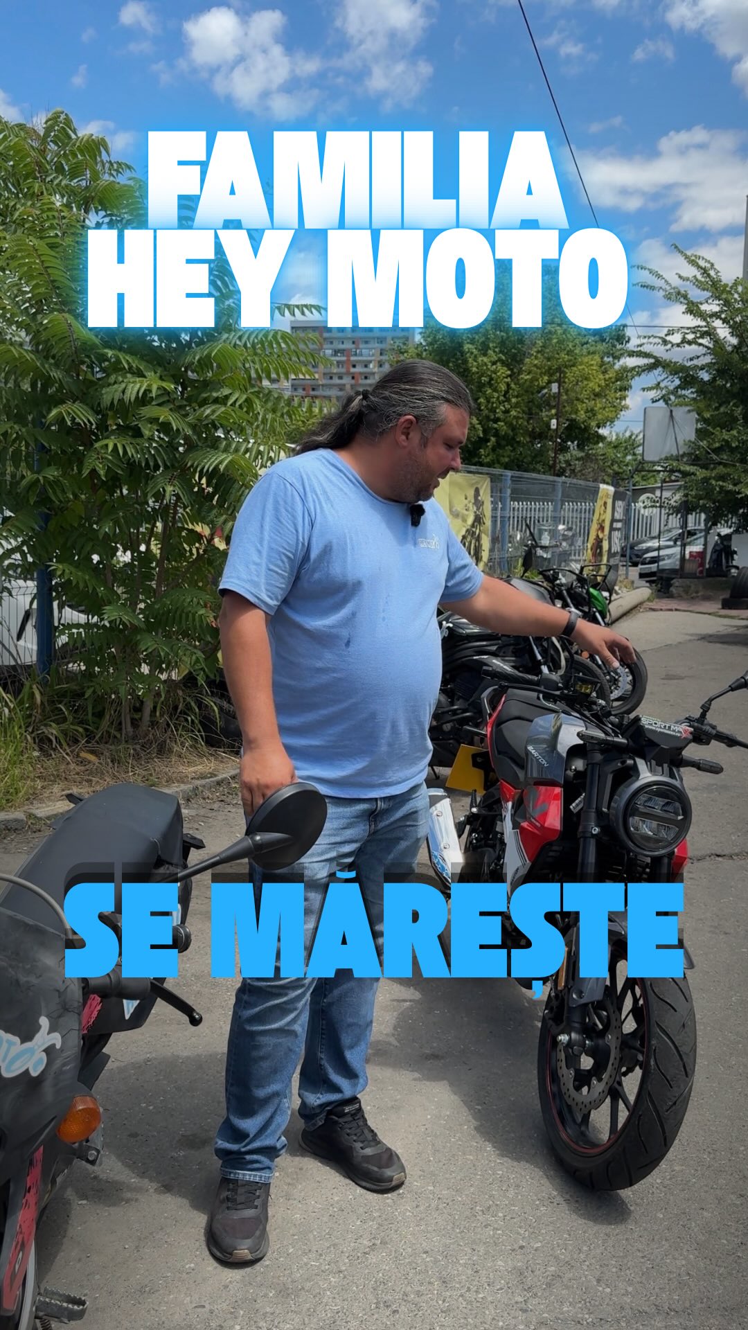 🏍️ Un motor pleacă, altul îi ia locul! 👋
Noul nostru Barton Naked 50 a intrat în familia Hey Moto. 
🔥 Acum are nevoie și de un nume, așa că lăsați-ne ideile voastre în comentarii!
Iar dacă vreți să faceți și voi școala pe el, ne găsiți la numărul de telefon din bio sau pe site. 📲🌐
#heymoto #scoalamoto #scoalaheymoto